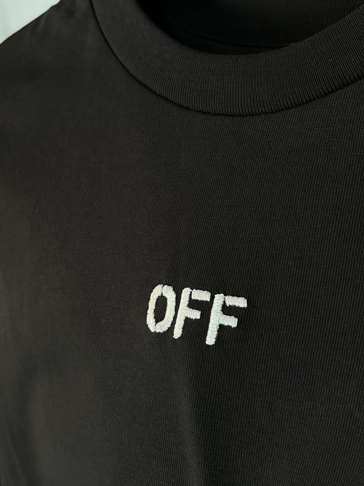 Off-Whit*