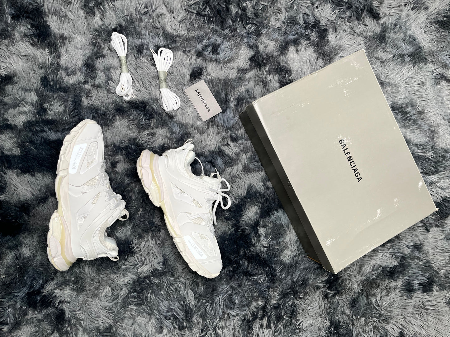 Balenciag*
