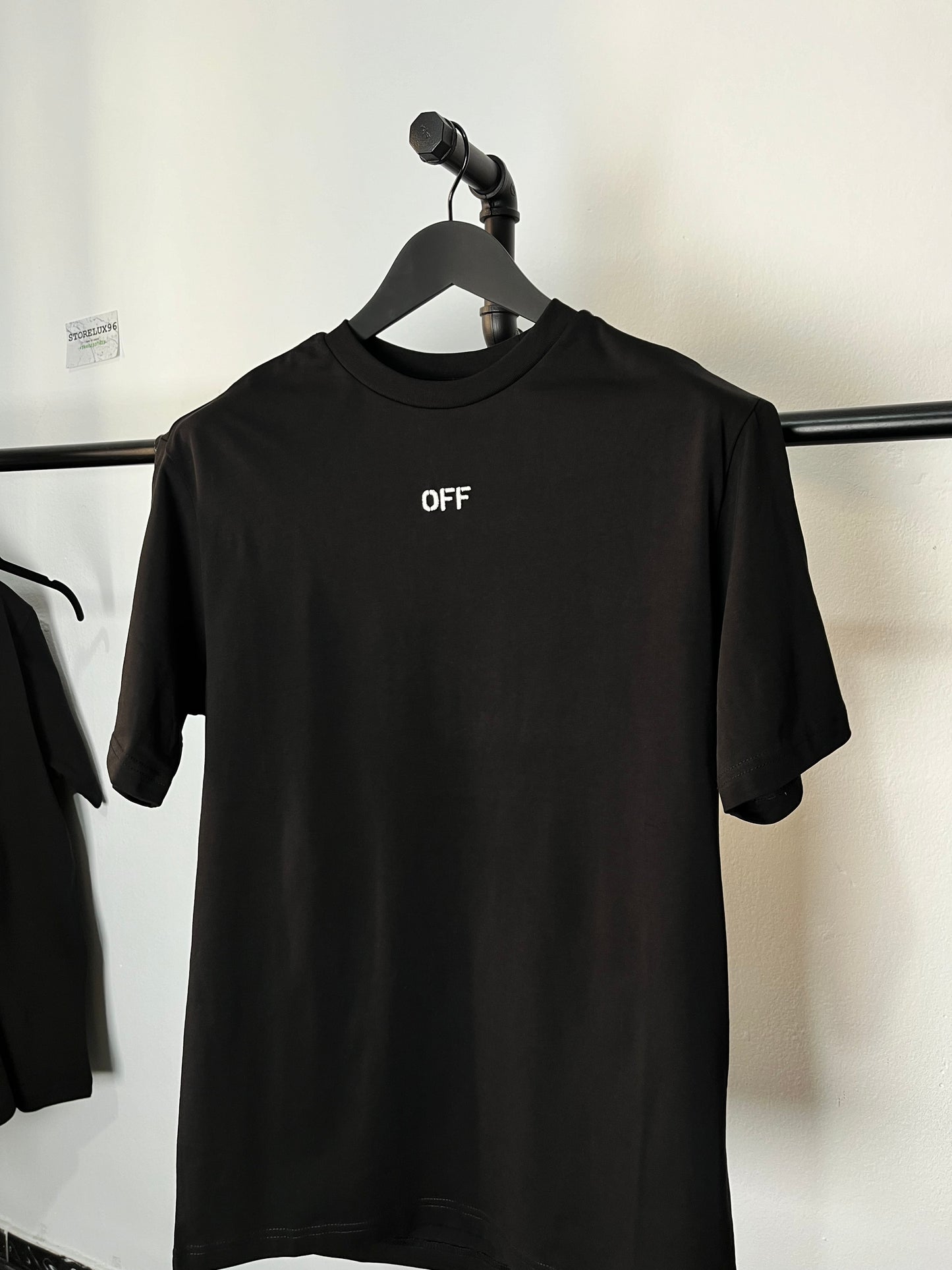 Off-Whit*