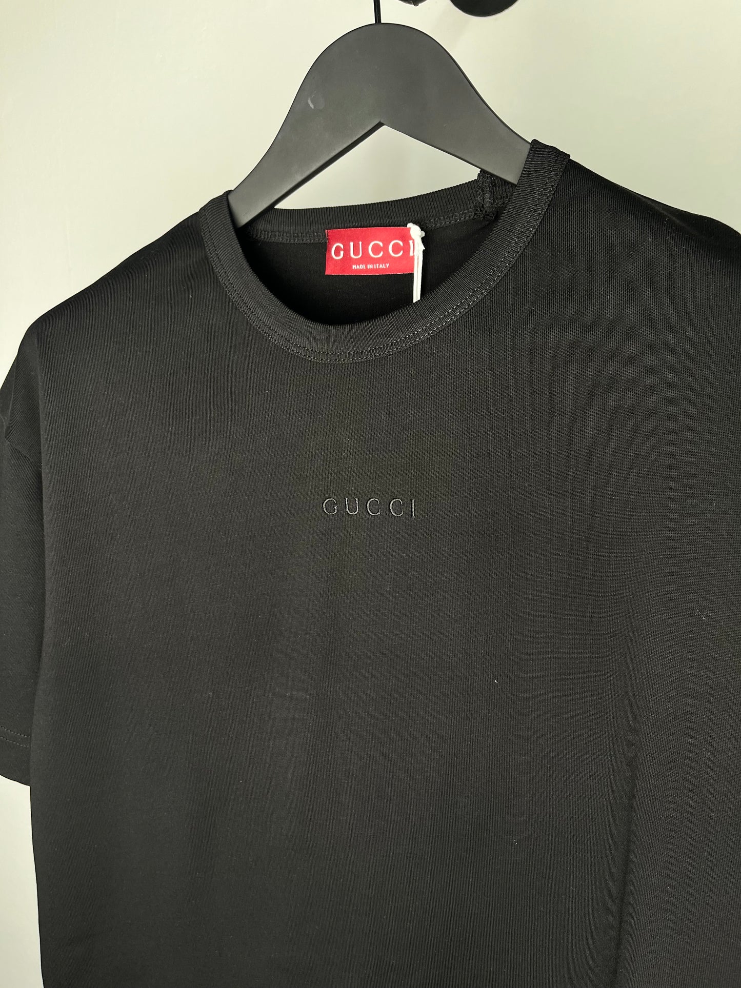 Gucc*