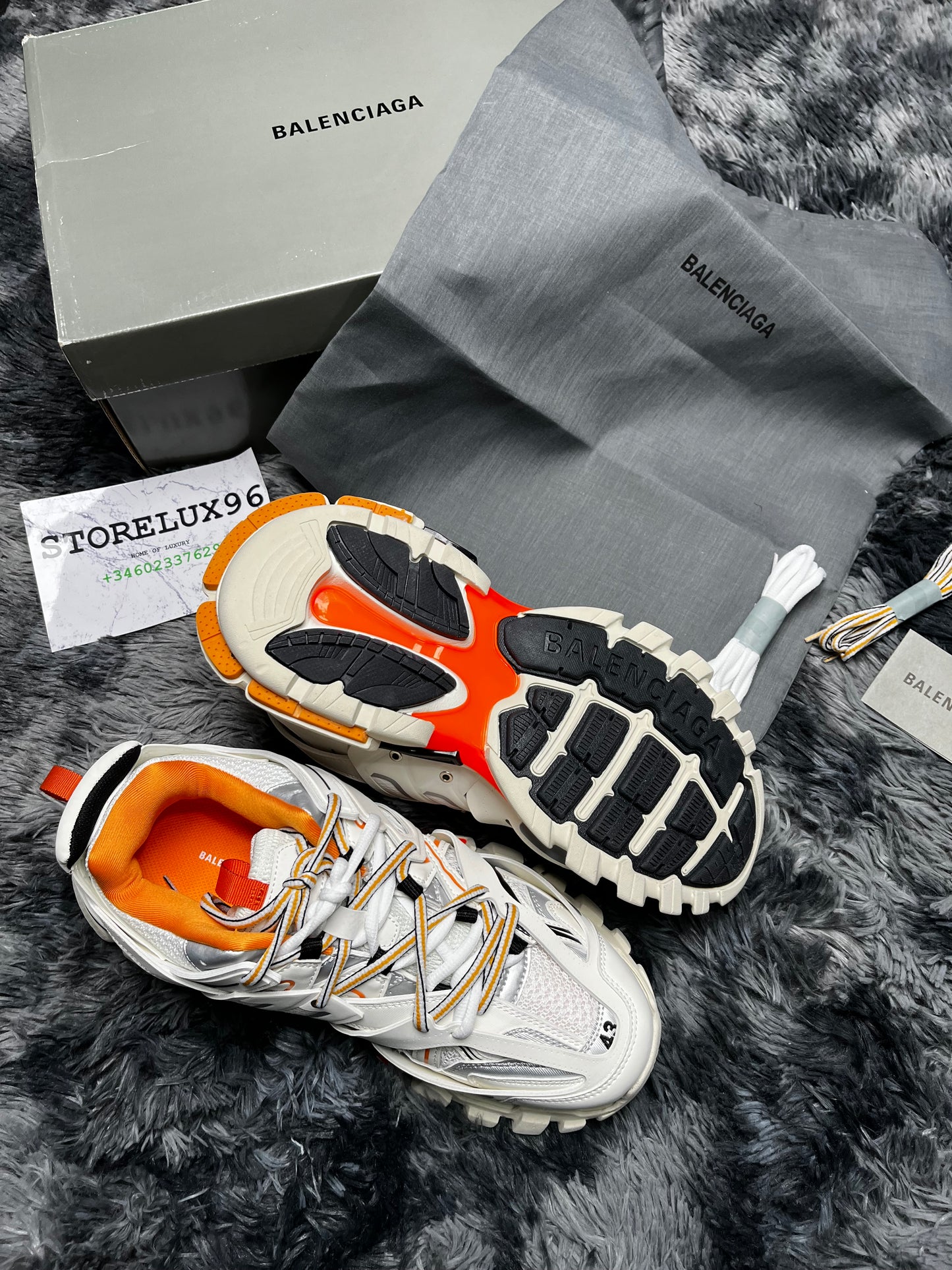 Balenciag*